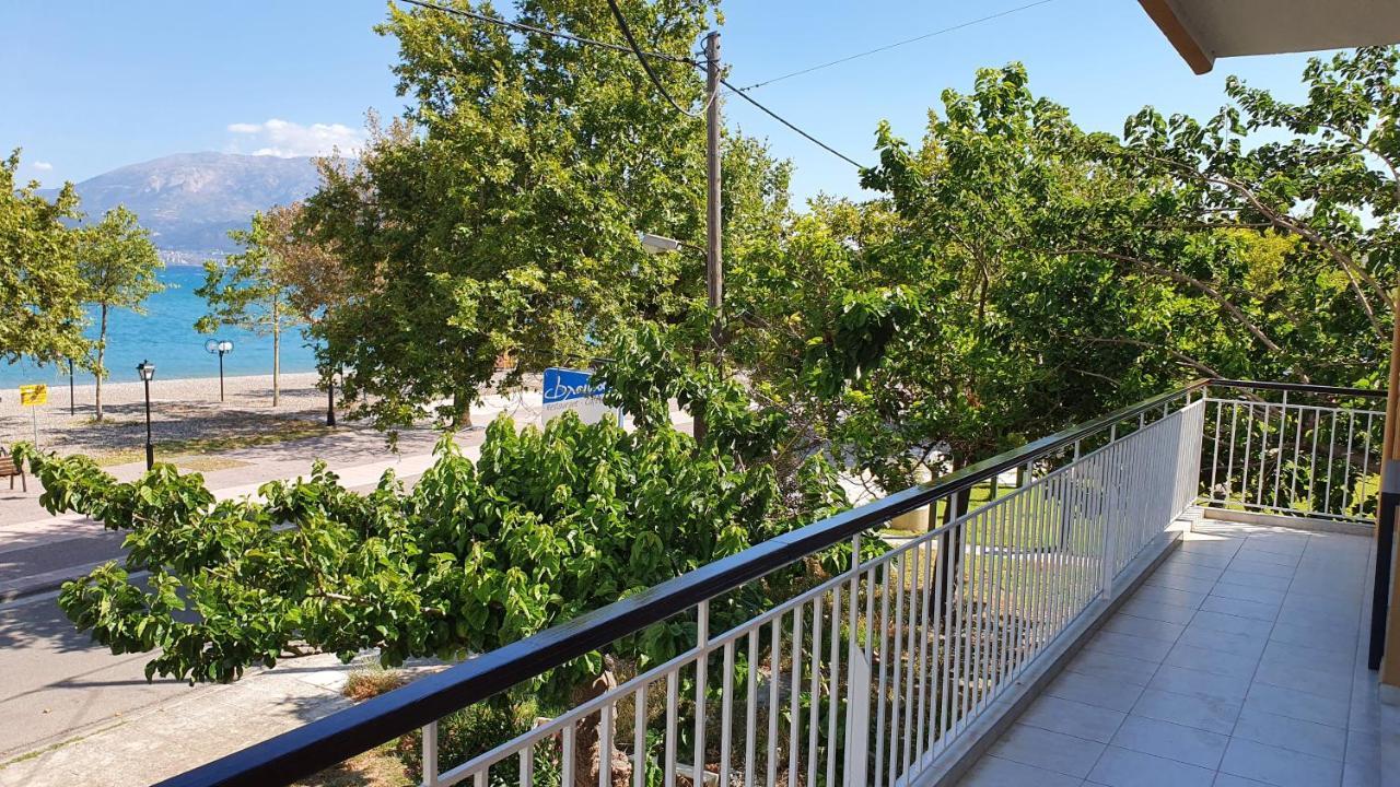 Nafpaktos Beach House Sea View Apartment First Floor 외부 사진