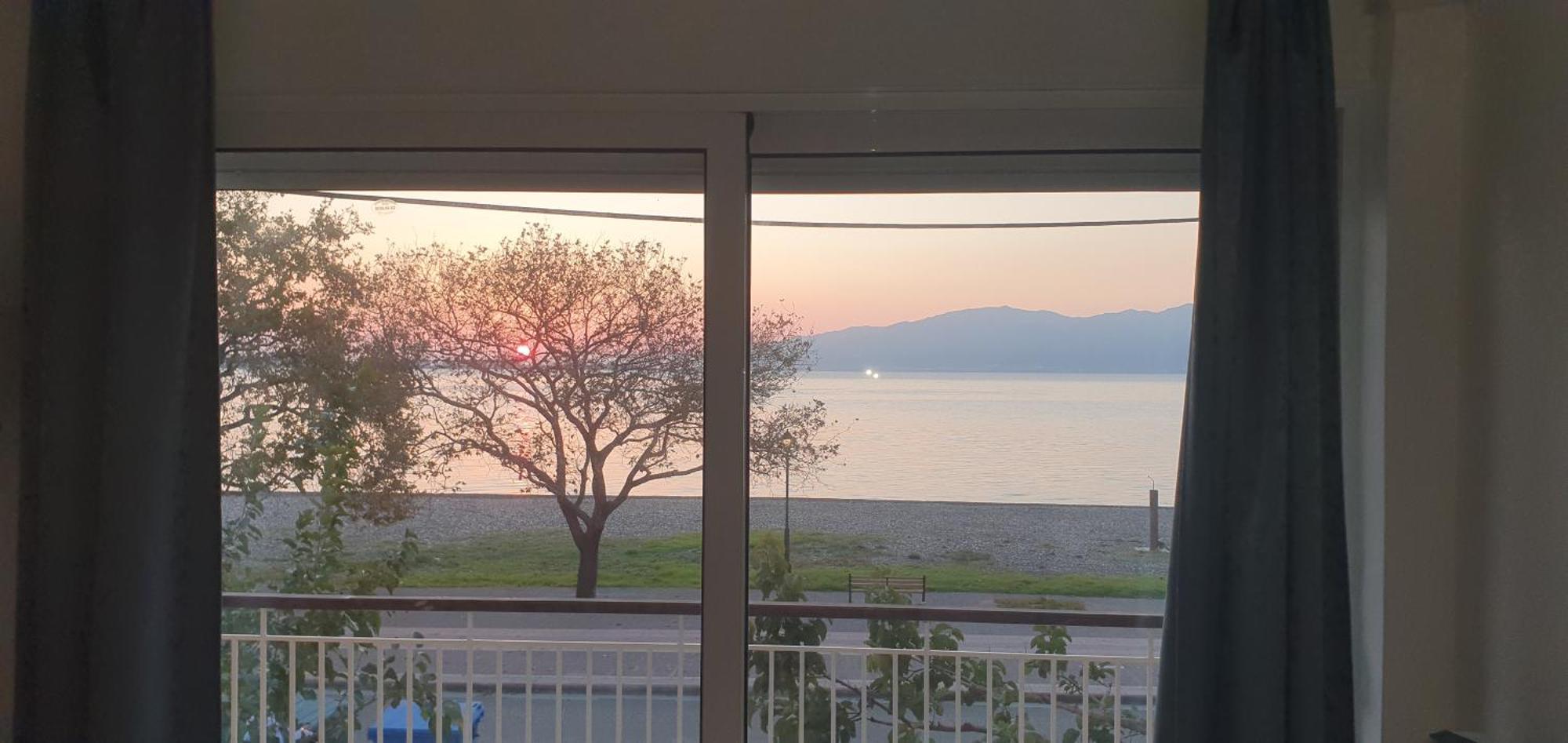 Nafpaktos Beach House Sea View Apartment First Floor 외부 사진