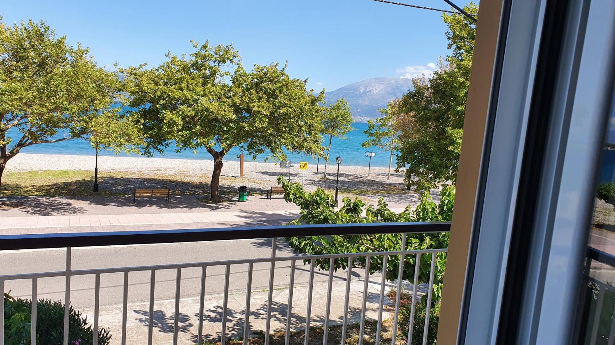 Nafpaktos Beach House Sea View Apartment First Floor 외부 사진