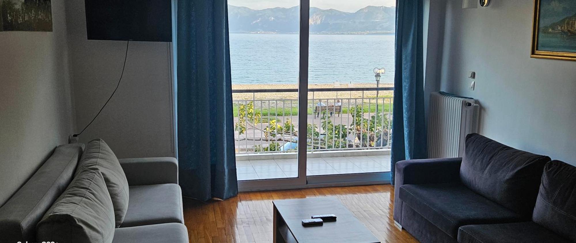 Nafpaktos Beach House Sea View Apartment First Floor 외부 사진
